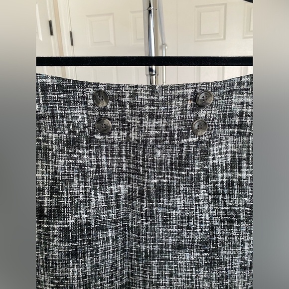Ann Taylor Black and White Tweed Pencil Midi Skirt Size 2 - Picture 6 of 11